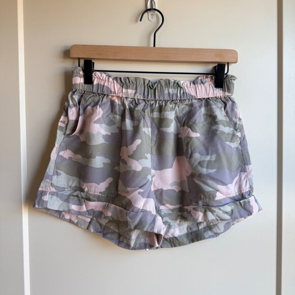 aerie Pants - Aerie Womens Camo Print Relaxed Shorts Size Small Lyocell Fabric Elastic Waist